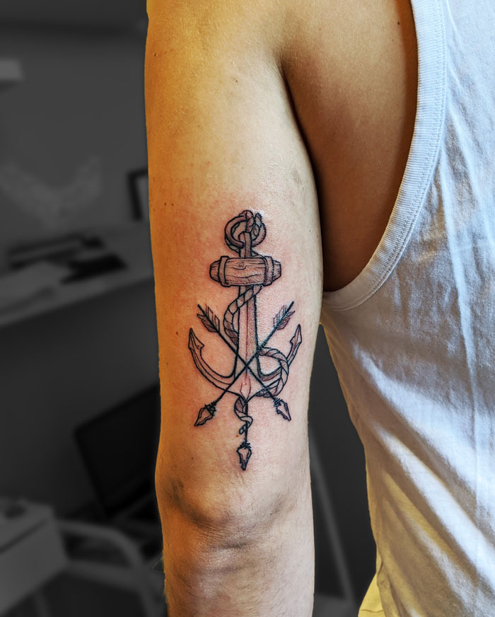 tattoo ancre marine et fleche tatouage vernaison