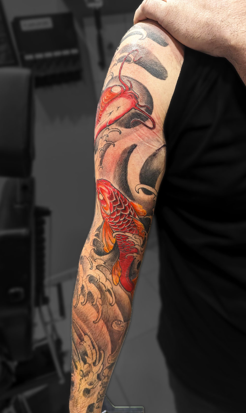tatouage carpe koï bras complet